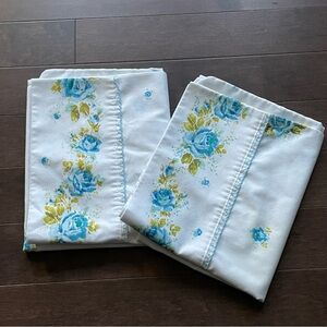 80s Vintage Blue & Green Floral Pillowcases Set of 2